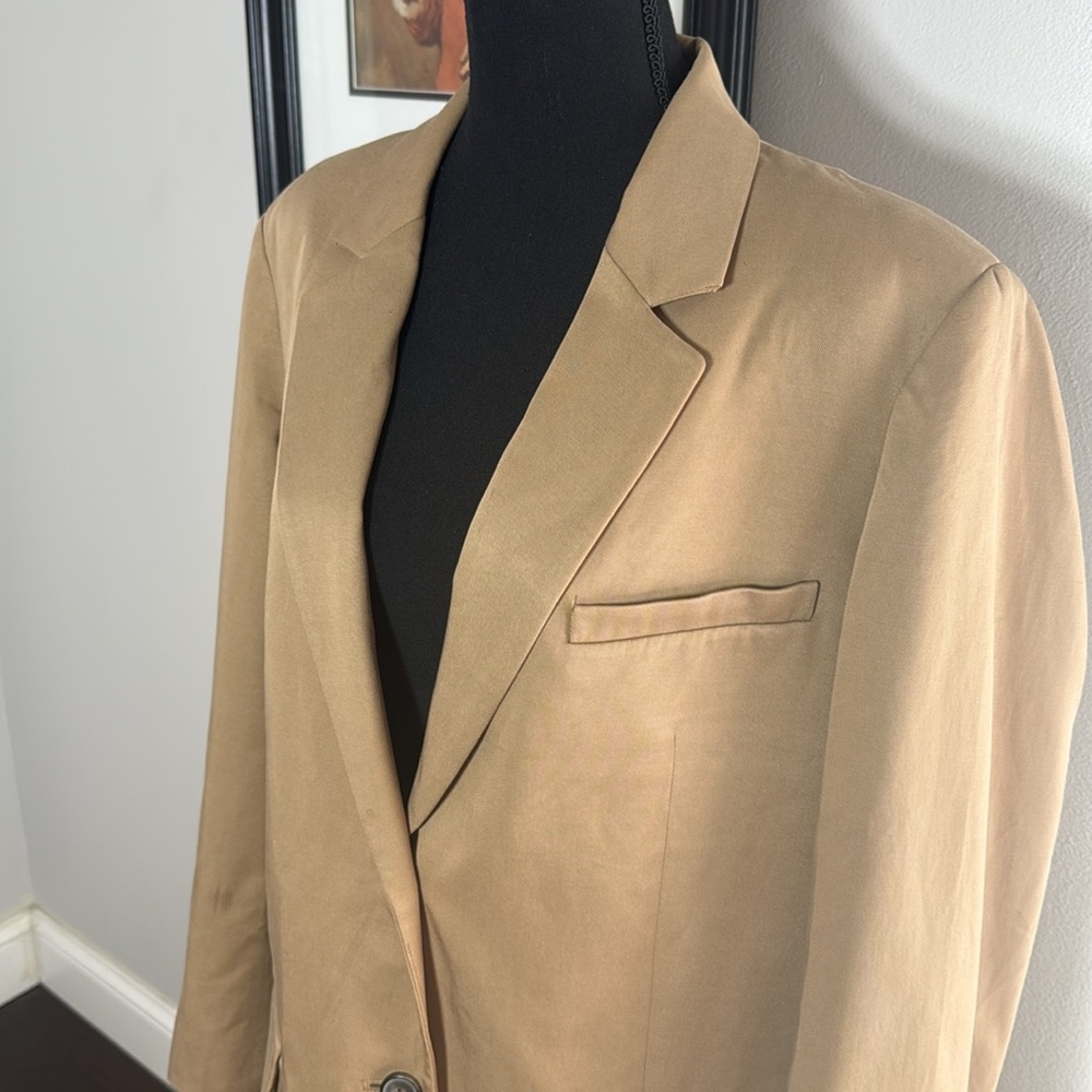 Everlane The Oversized Blazer in Buttersmooth Tan Beige Women’s Size 14 - Picture 3 of 11